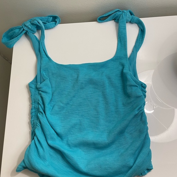 FREE PEOPLE TANK TOP - Picture 2 of 2